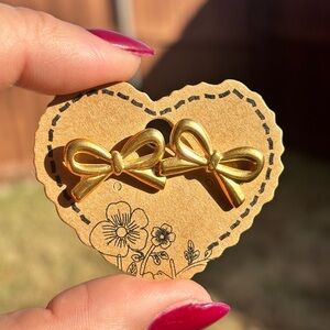 Gold, bow earrings - studs